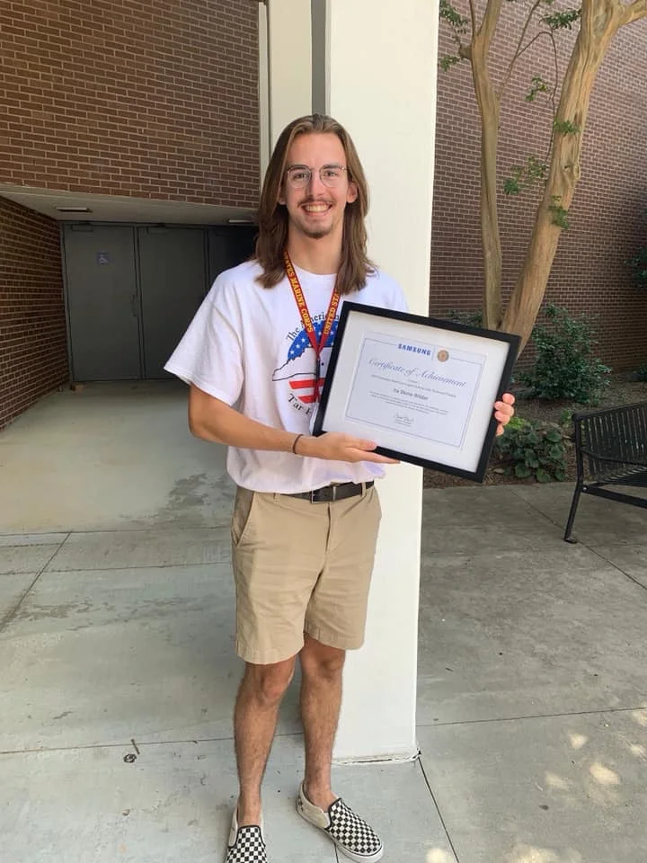Rising KVA Senior Wins Award