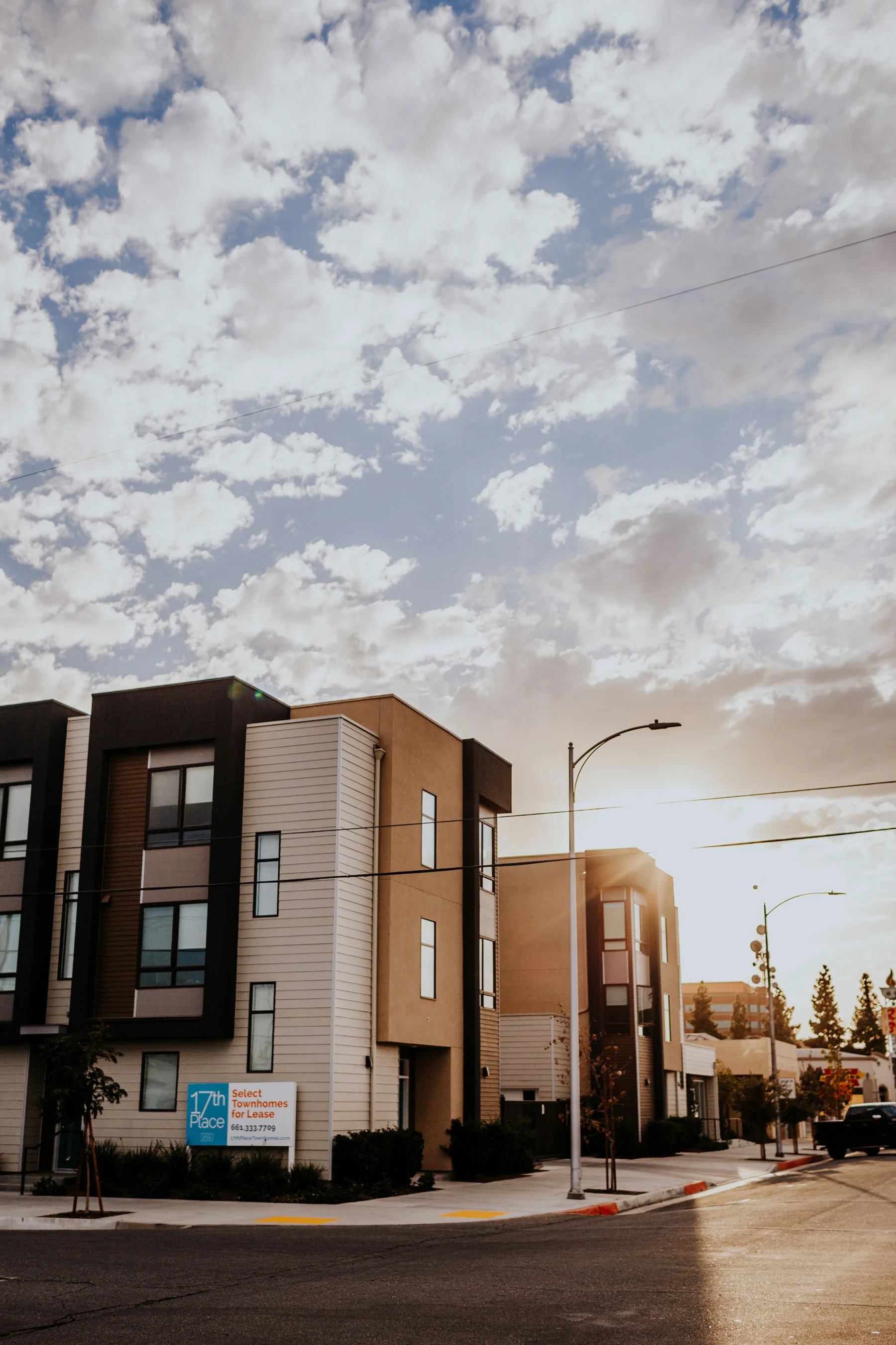 17th-Place-Townhomes,-exterior-3.jpg