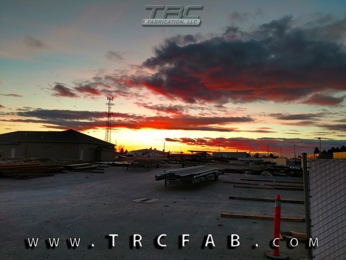 The days are getting shorter and the temperature is getting lower; we'll cherish the few remaining weeks we can get of these beautiful Idaho summers.

Thanks for the incredible shot from our steel yard, Jake Anderson!

#fabricators #welders #welding 