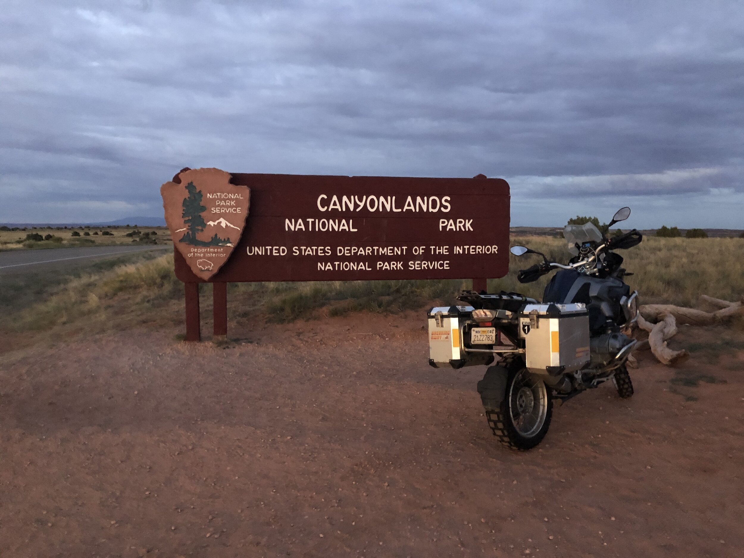 CanyonlandsNPSign.jpeg