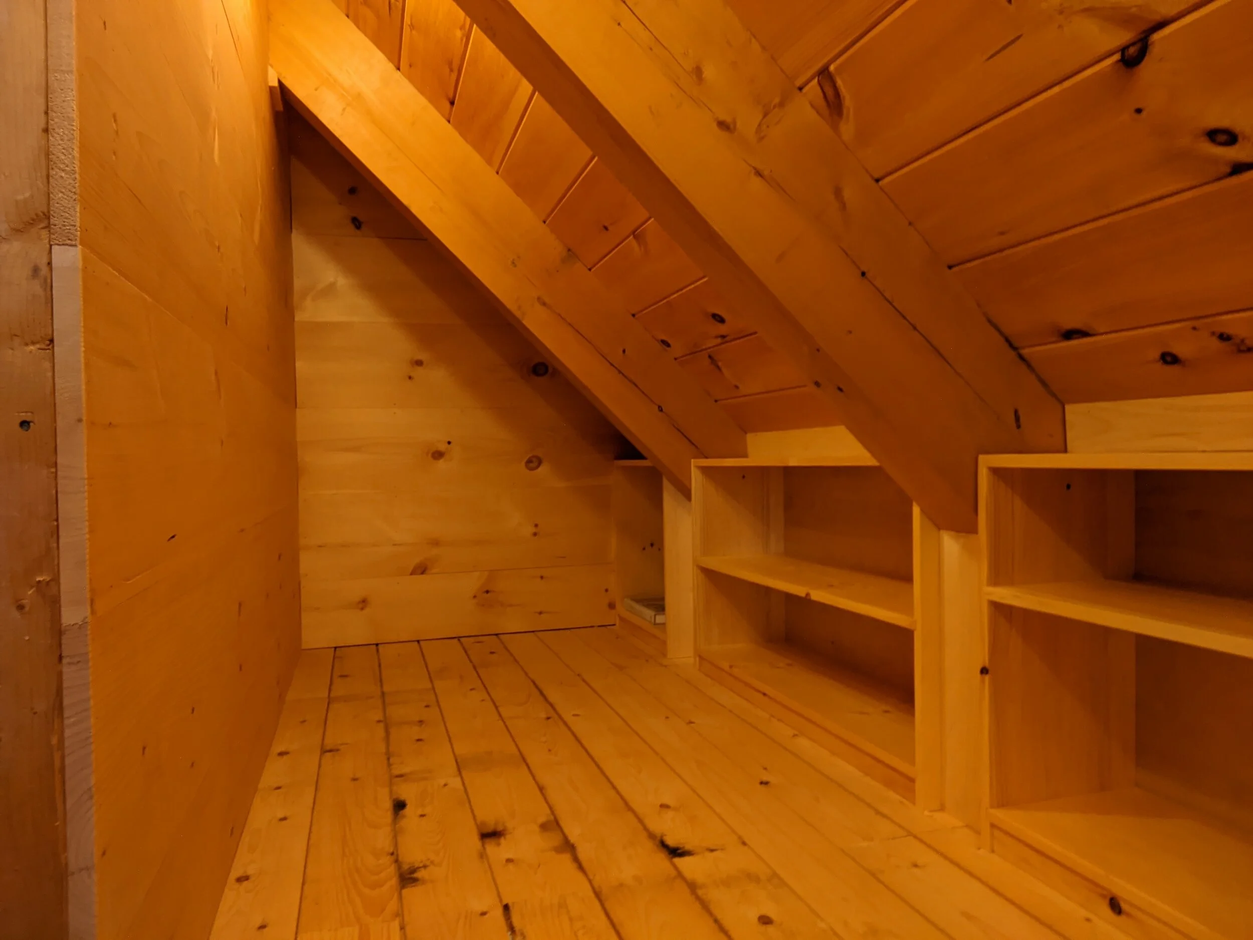 AFTER- a children’s reading nook with custom bookshelves October 2020