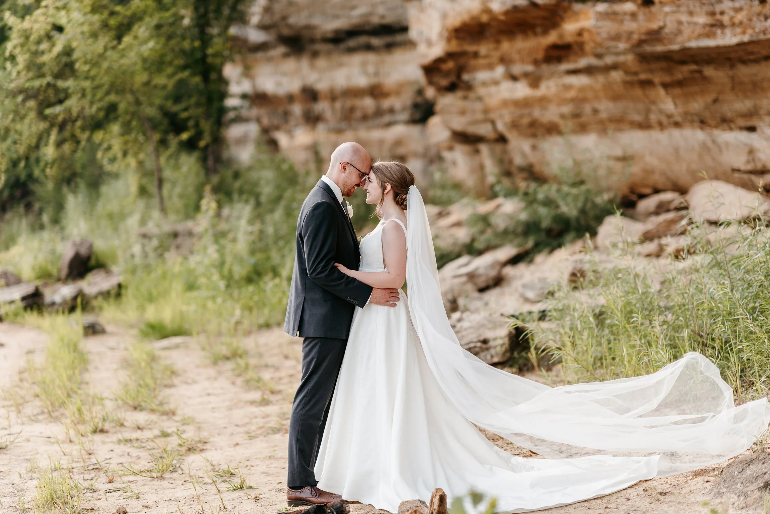 Stillwater, MN Wedding, St. Croix River - Associate Wedding for Nikayla &amp; Co.