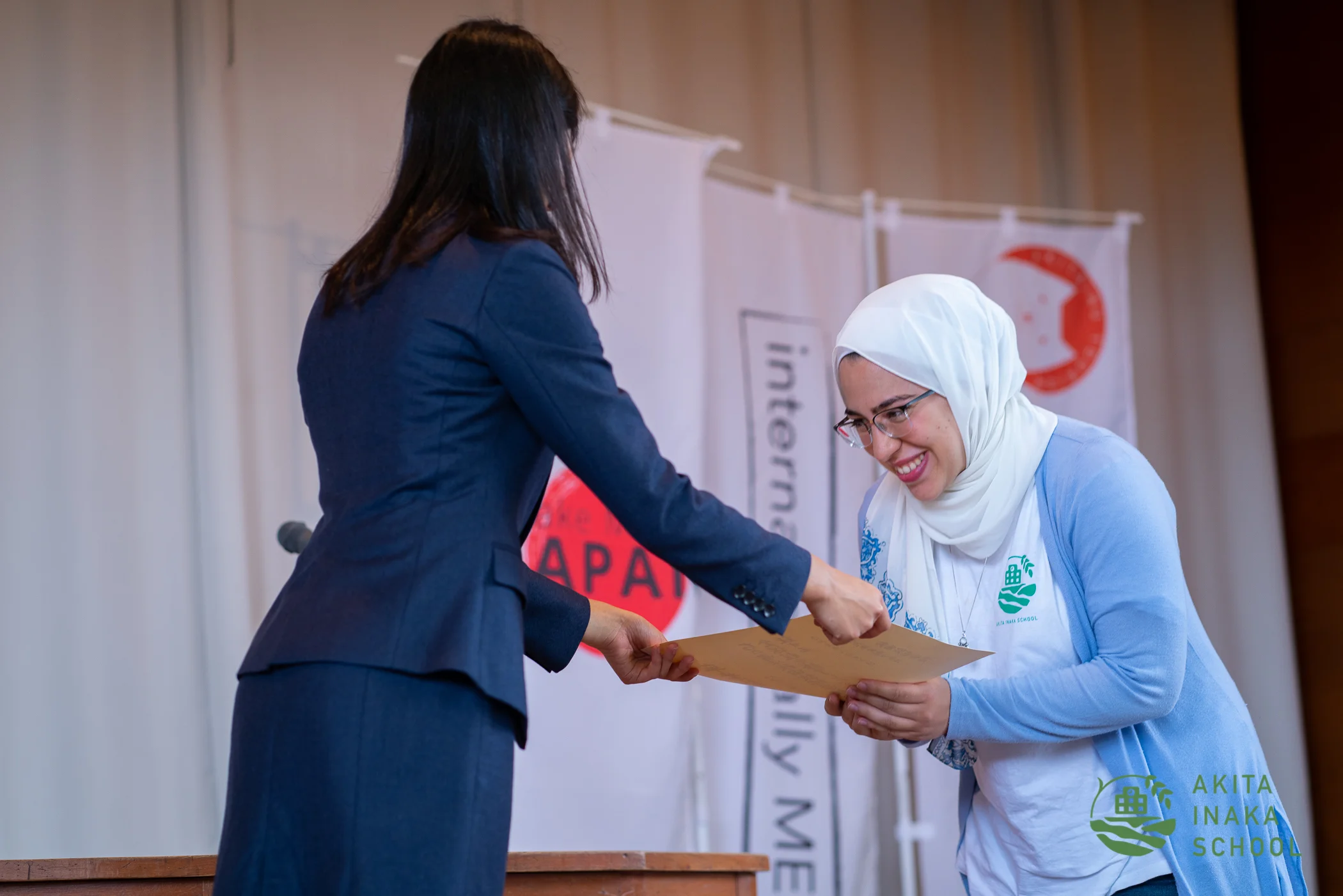 AIS_Graduation-26.jpg
