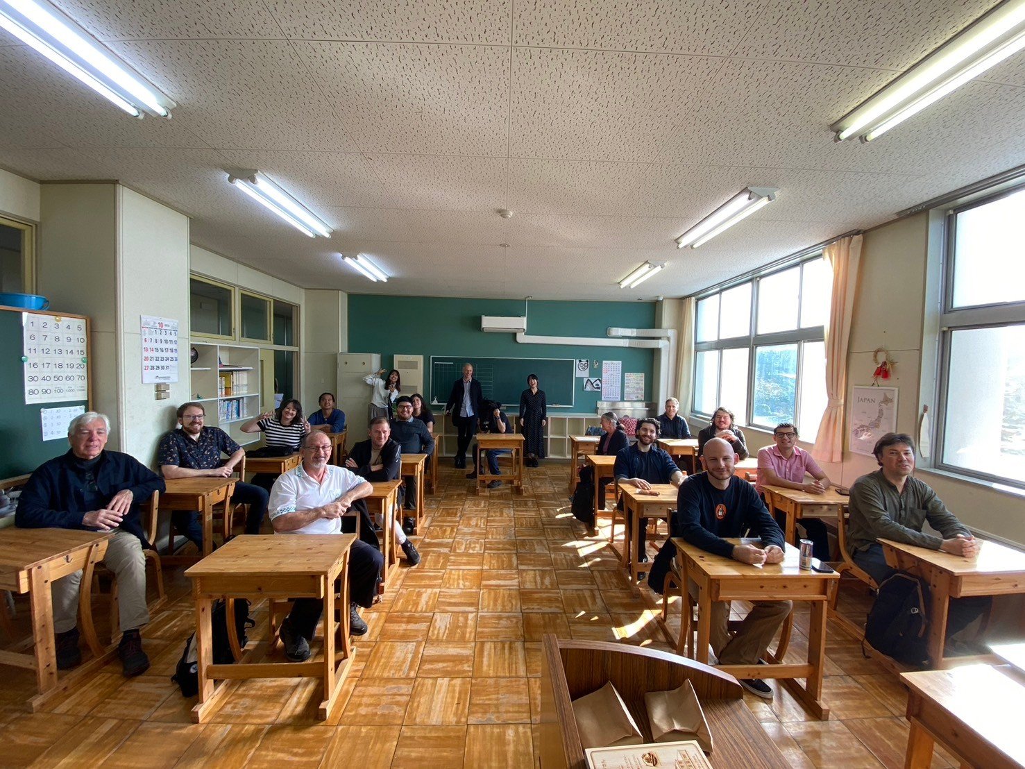 LINE_ALBUM_🏫🎓_260507_1.jpg