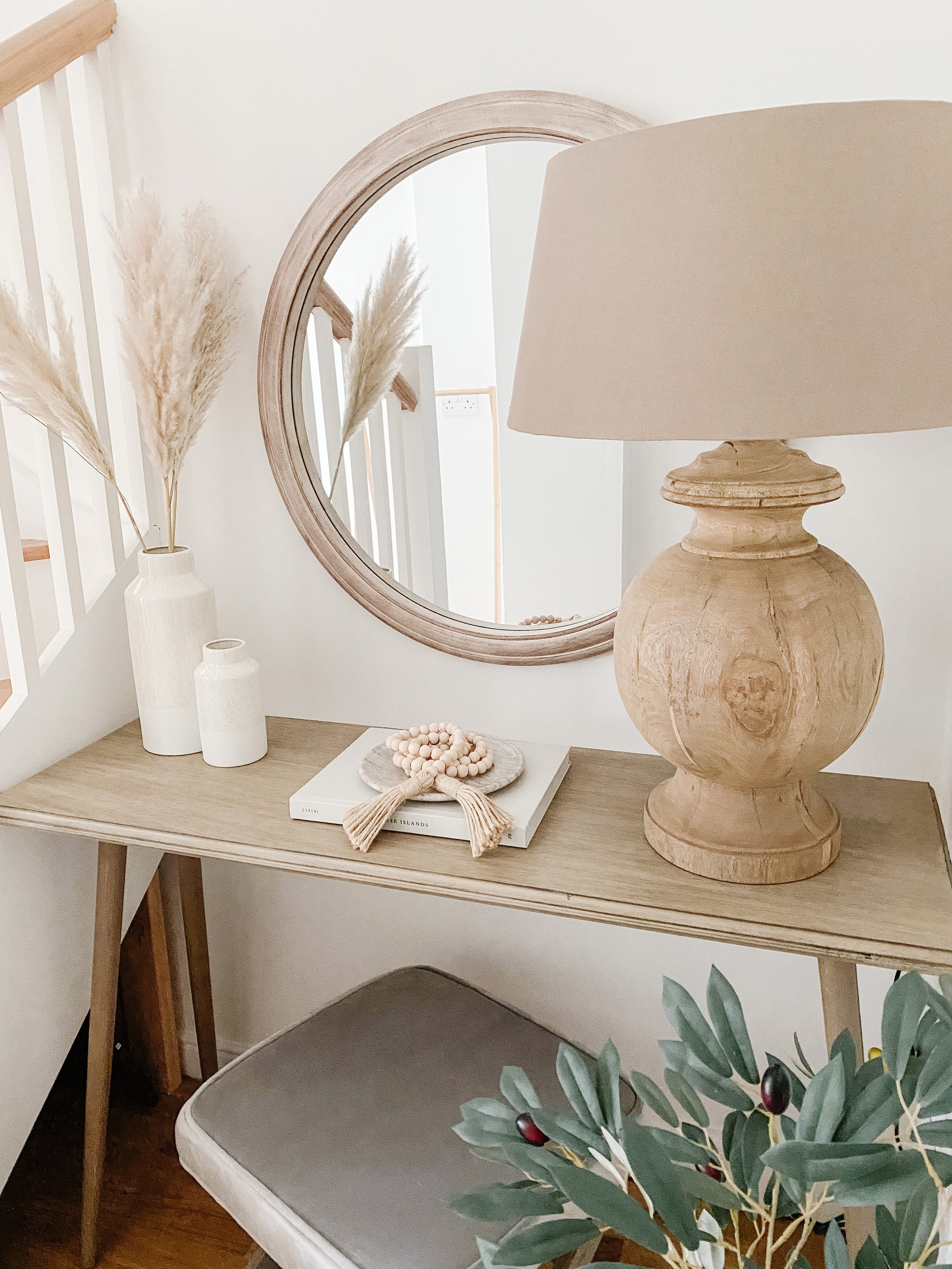 Bedroom1detailsb.jpg