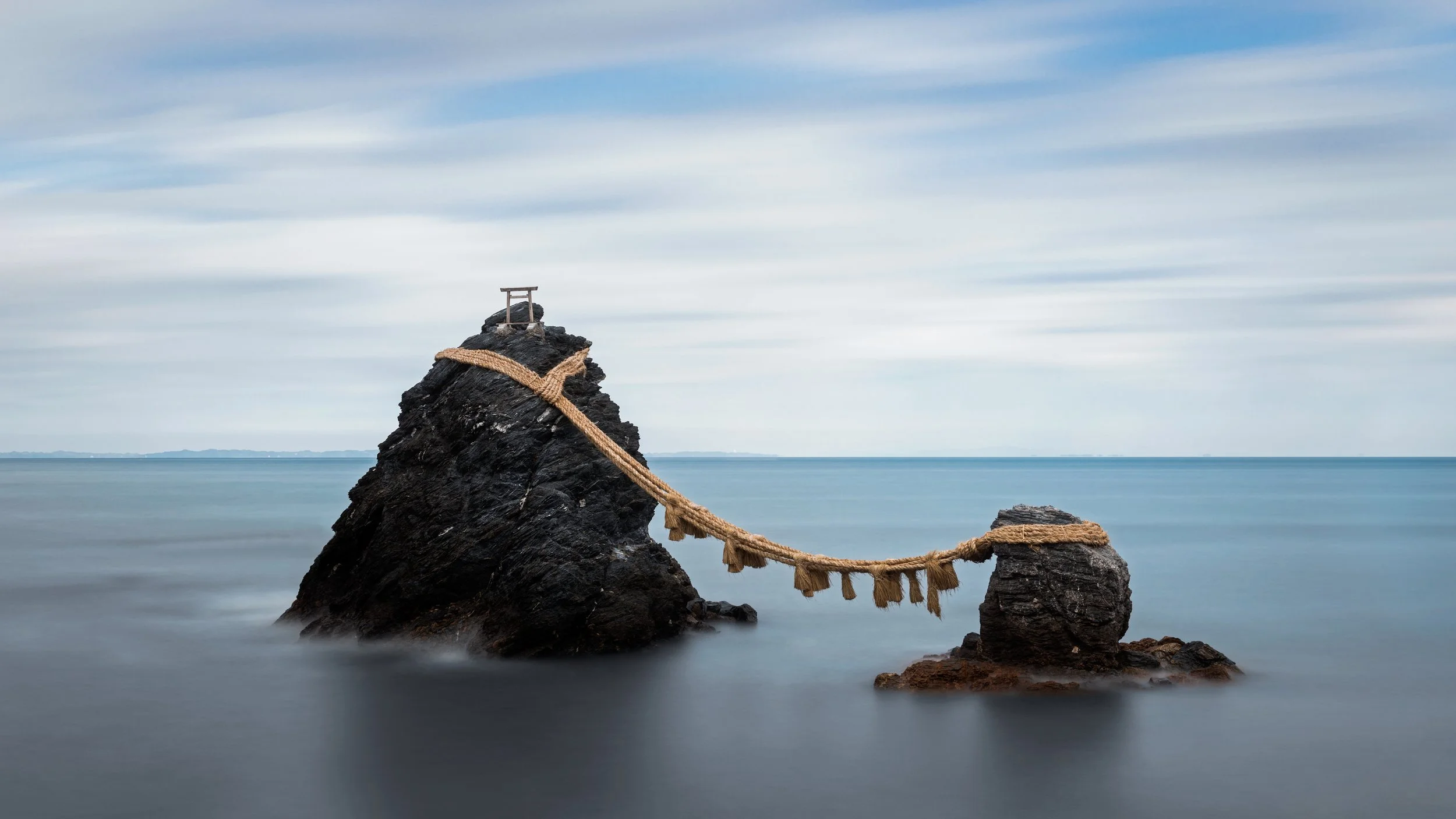 Weddedrocksstep16x9fixed.jpg