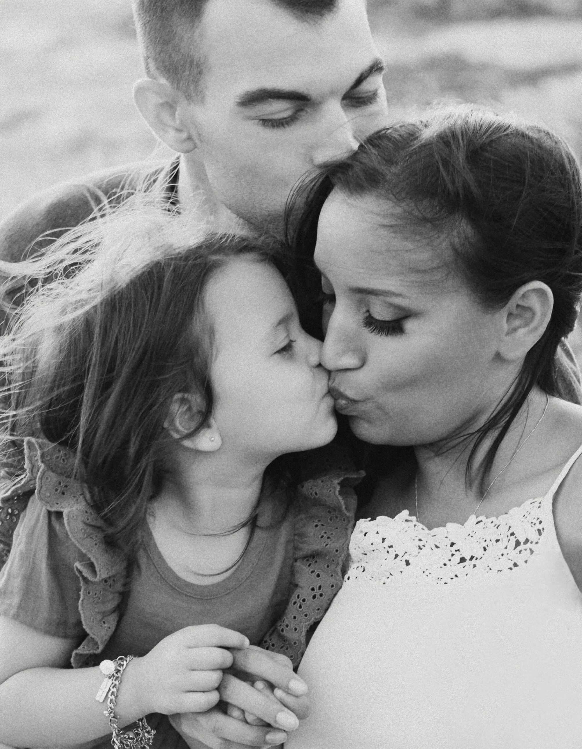 _DSC8013 Preeditbw2 copy.jpg