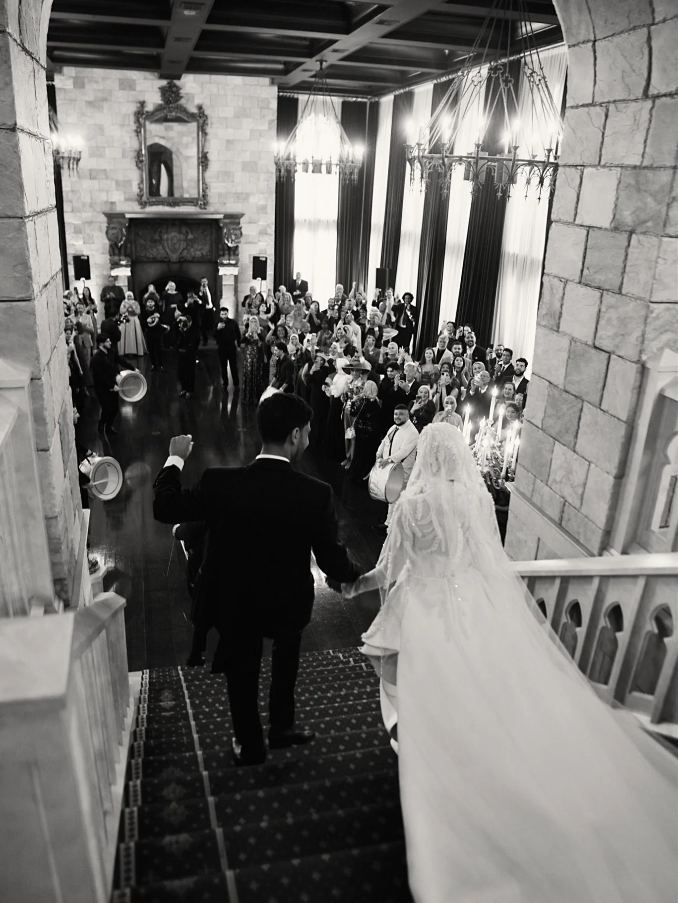 Let&rsquo;s go back in time to this incredible entrance @dover_hall ✨

#dmvweddings #dmvweddingphotographer #washingtondcweddingphotographer