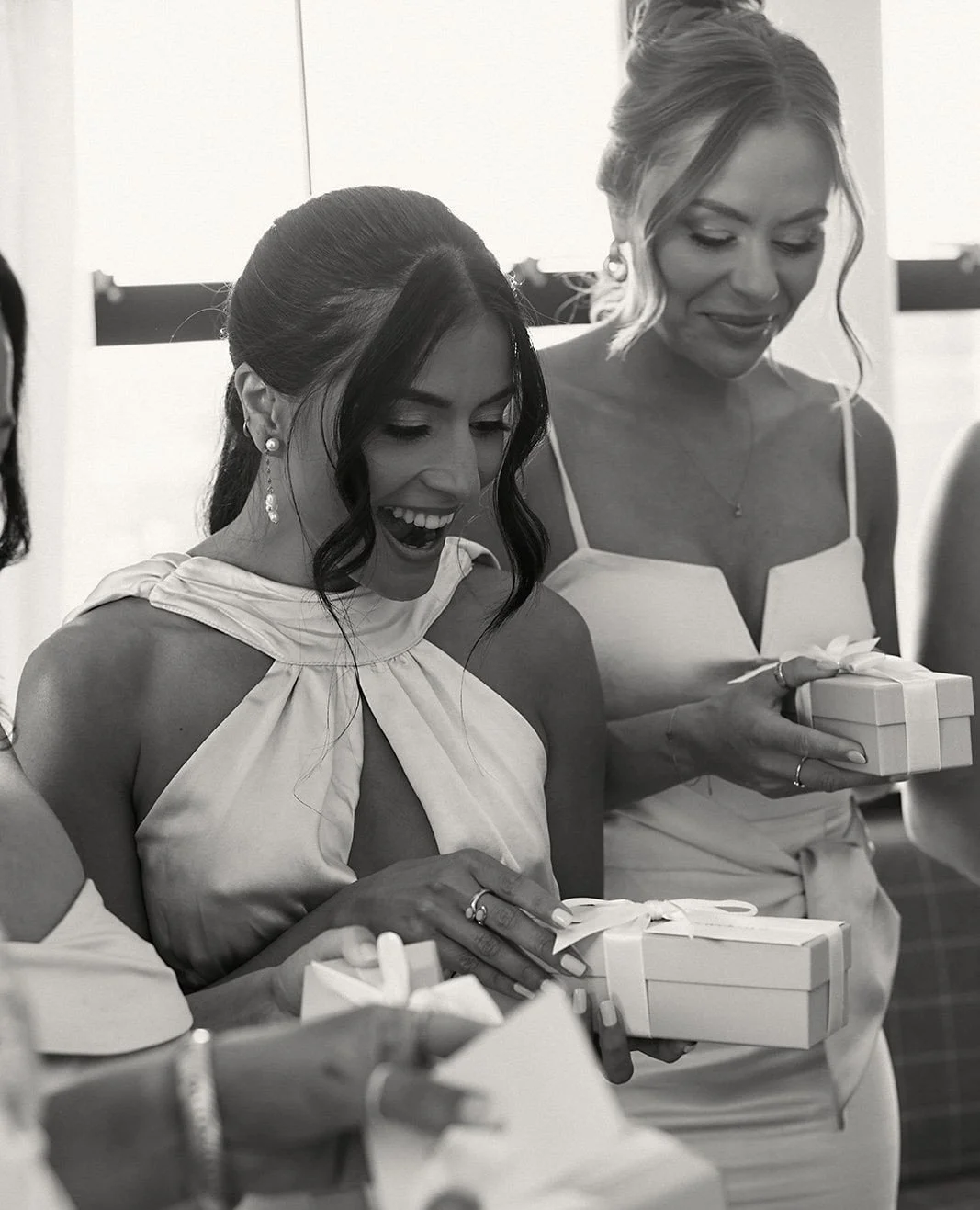 ✨ Joy, smiles, and a hint of glimmer! ✨ Experience the enchanting occasion when the lovely bridesmaids were gifted meaningful bracelets by the bride, a gesture of thanks that brought smiles all around. 💖 ⁠
#virginiaweddings⁠
#washingtondc #dmvweddin