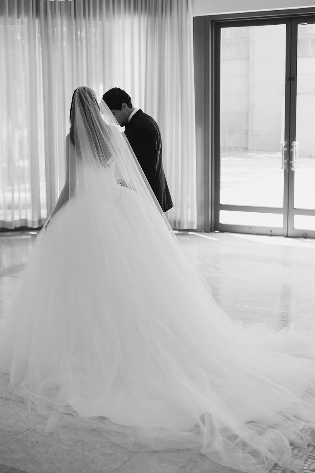 D810-TT-001 823VsrgbBW_websize.jpg