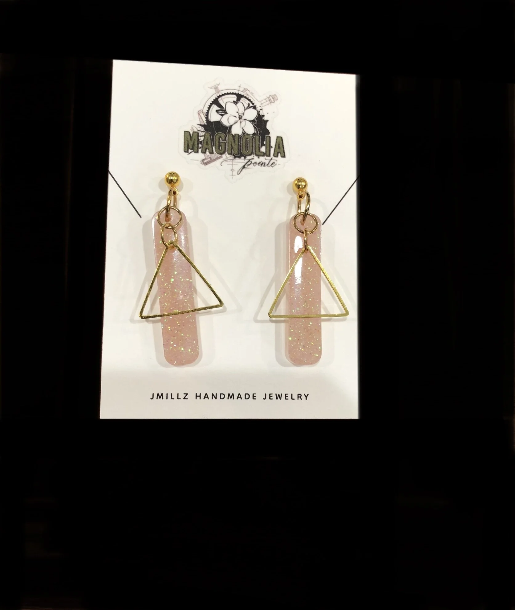 28AD2E89-6A23-4281-921F-0B0FEA60CDAC