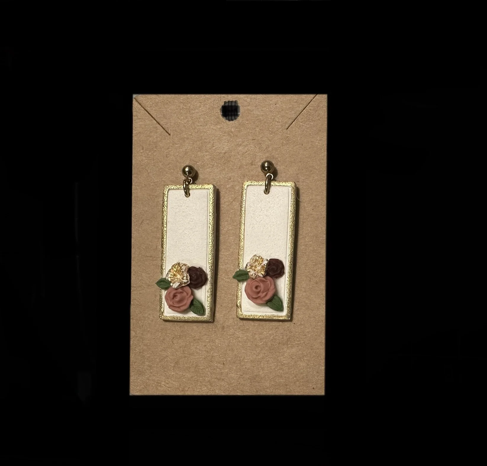 F5B42890-9D78-41E3-828E-86845FE9F02F