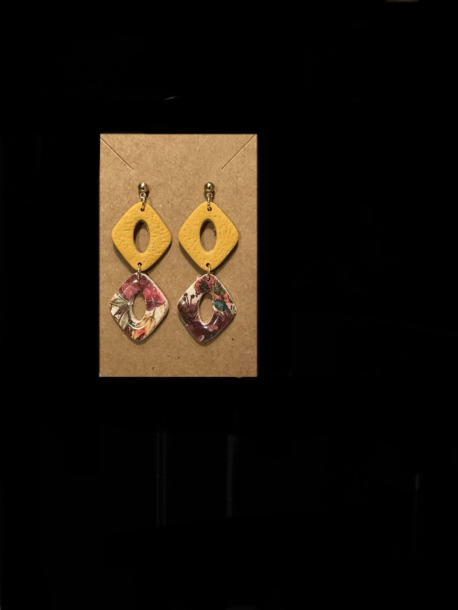 D5C1E6AF-80E3-4FEC-BCF9-98CE346A855F