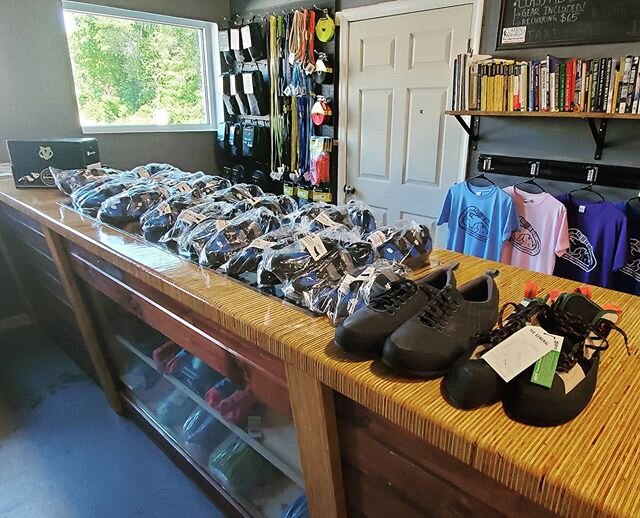 Thanks to our friends @evolv_worldwide we added a bunch of new climbing shoes to our rental gear fleet, including the big size 15 Titans! 
We are now selling @blackdiamond harnesses and technical gear, @sterlingrope softgoods, and Evolv footwear. Ple