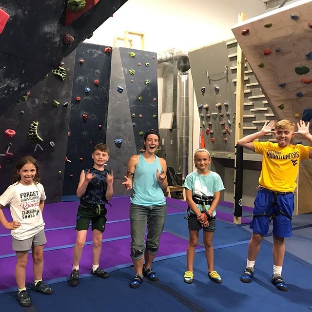 Proud of these 3 in the Wednesday Advanced Students class! They each started projecting a 5.10 and our newest instructor Willson helped them work through the beta on some tough boulder problems! 
#climbstrong #climbingnewheights #kidsclasscrushers