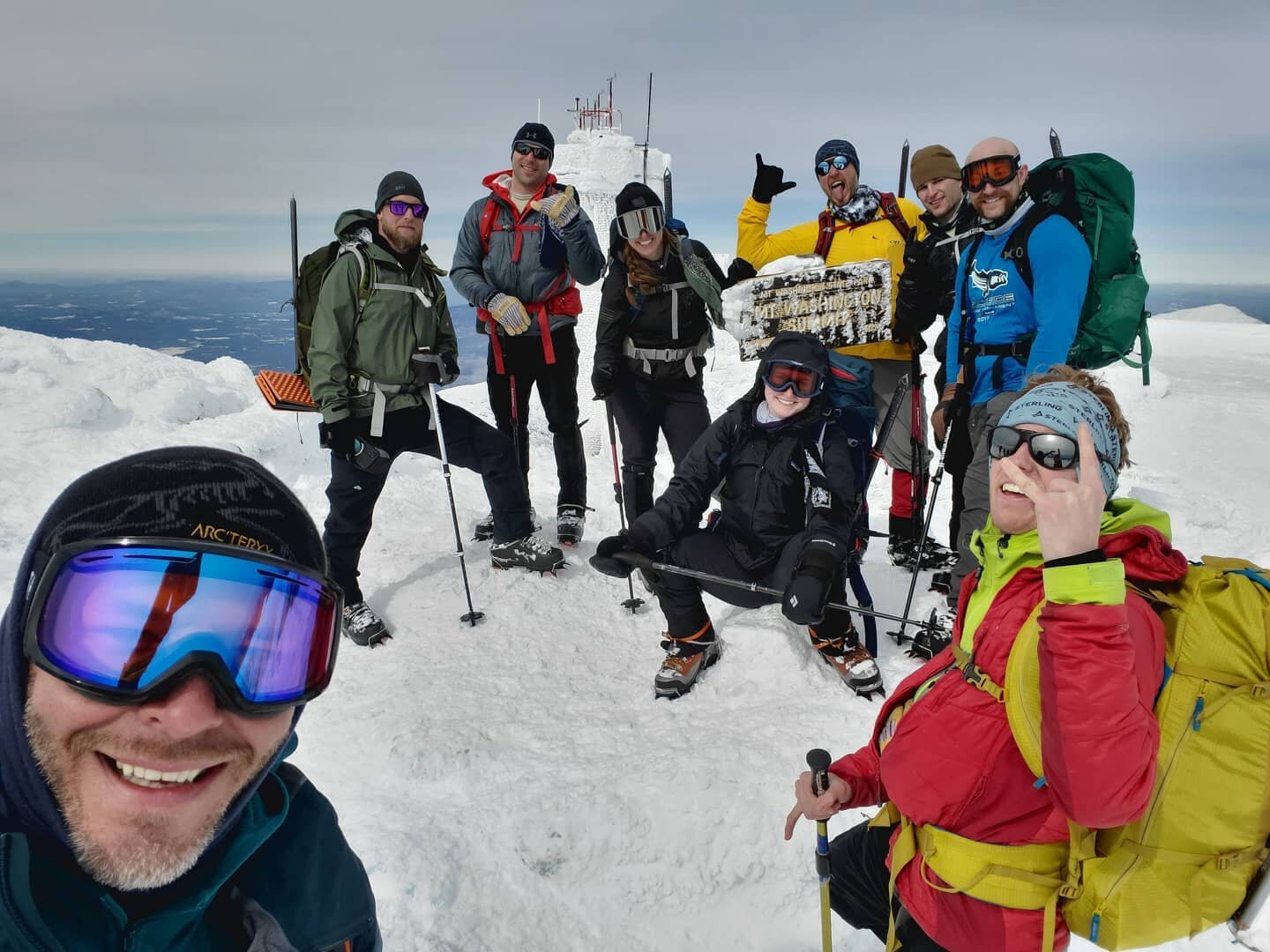 Veterans 🇺🇲
Ice Climbing🧊
Summits🏔
AllGoodThingsAllGoodThings
@veteransonthe48 are doing some really good stuff in the north country, Check them out!