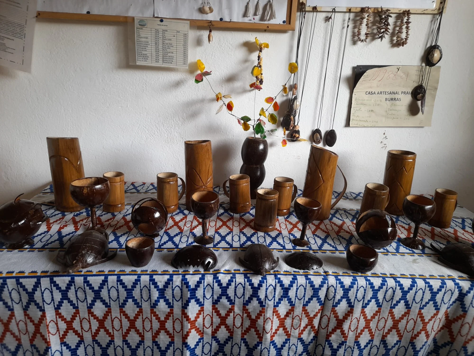 Centro artesanal da Praia das Burras lança novos artigos em bambú