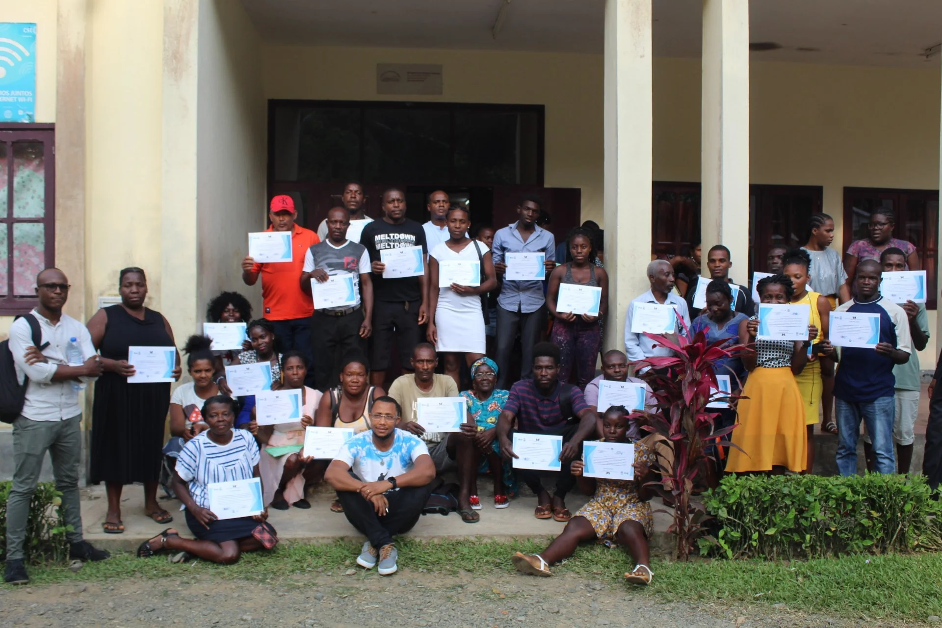 O projecto Omali Vida Nón capacita pescadores e palaiês em planeamento e gestão de pequenos negócios