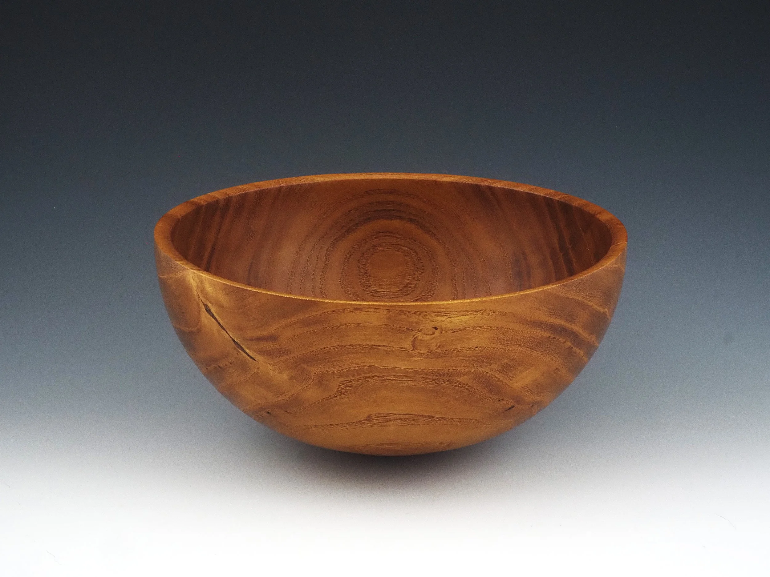 Mulberry bowl with tiny base