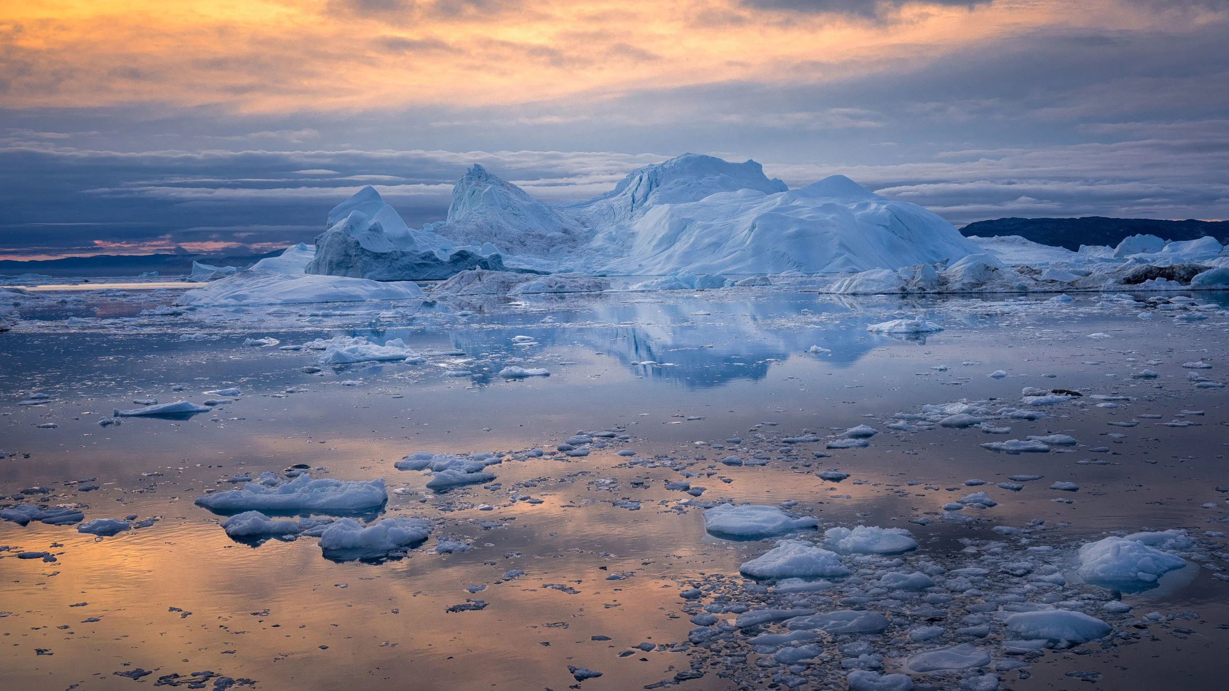 Anthropomorphic ice