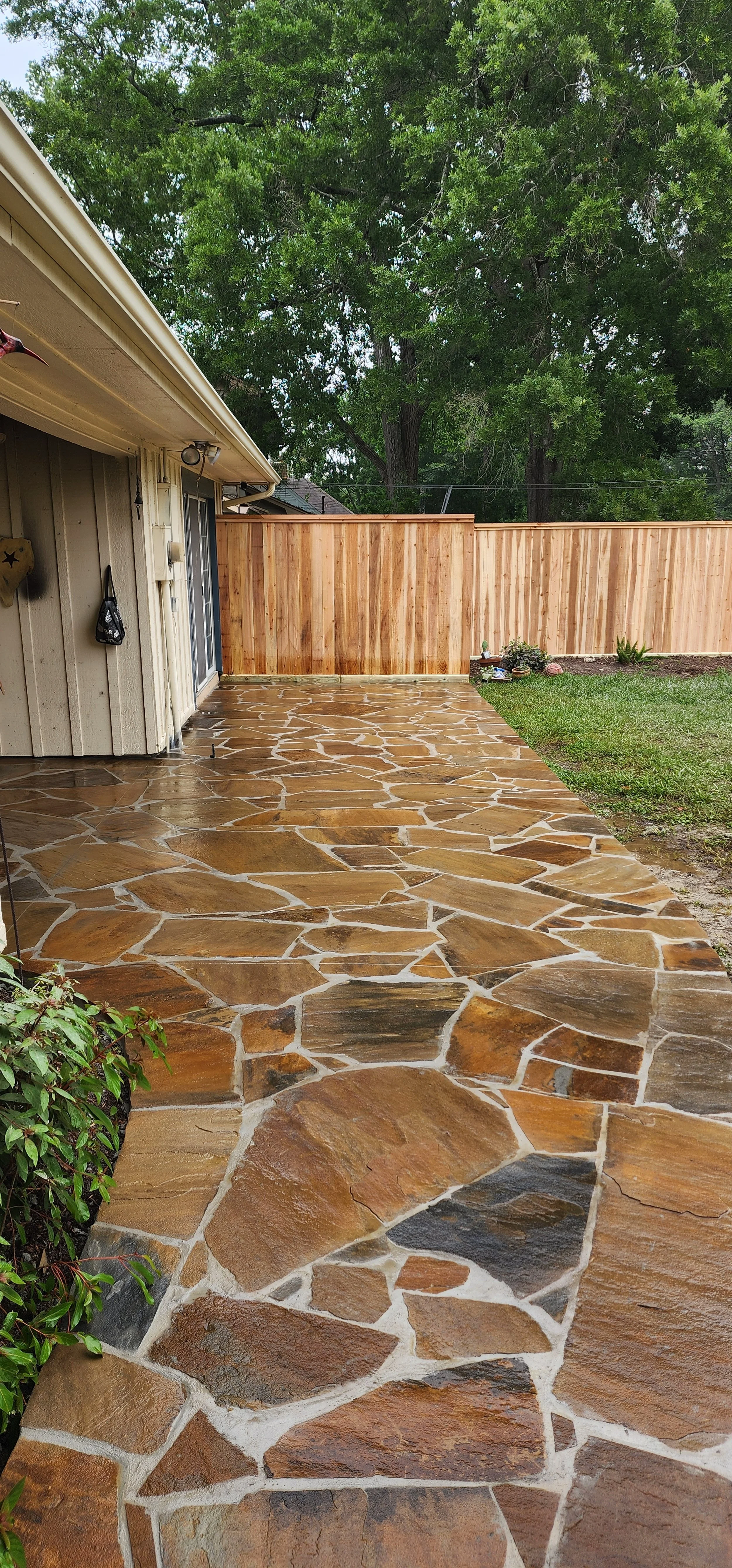 Flagstone Patio 1.jpg