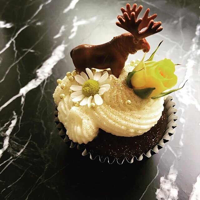 @Dopecakes @chocolate @cupcake @filled @with @10 @milligrams @of @thc