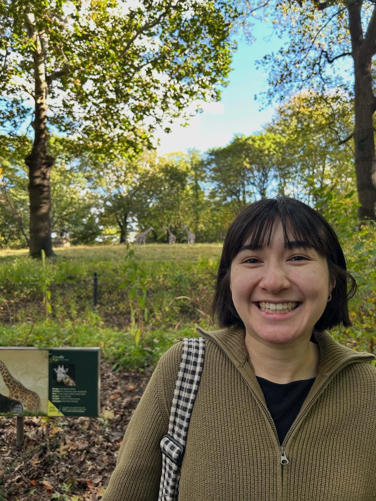 Tomorrow (Saturday 11/15) I'm playing a short set at 7pm at @brotherswashanddry with my band featuring:
Kayla Arthur (@kayladarthur )- voice
Hannah Mayer (@haaaannah.m ) - piano
August Bish (@doublebassbias ) - bass
Drew Deur (@drewdeur ) - drums

Th