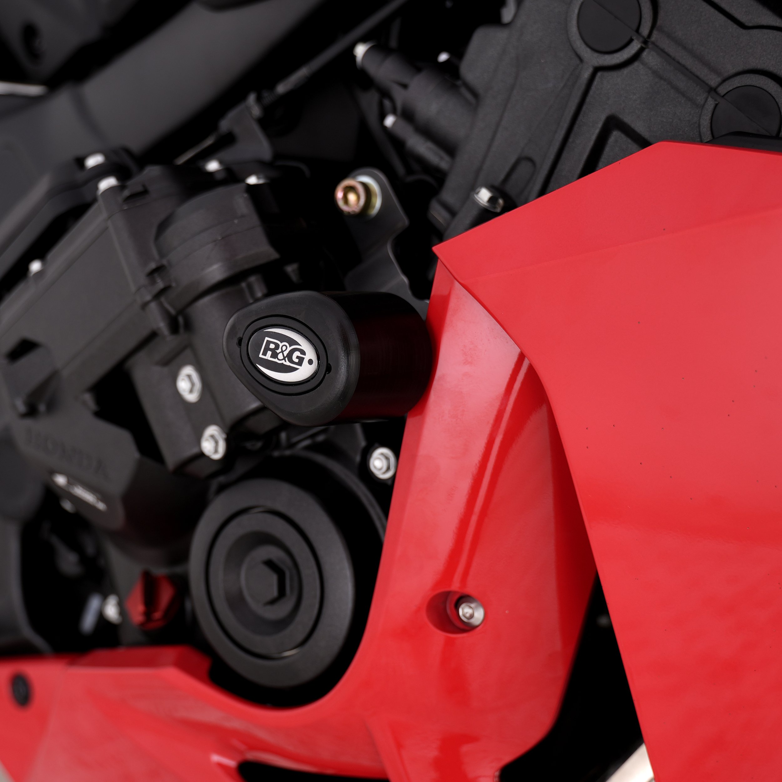 New milestone for R&amp;G as they launch their 600th Crash Protector Kit