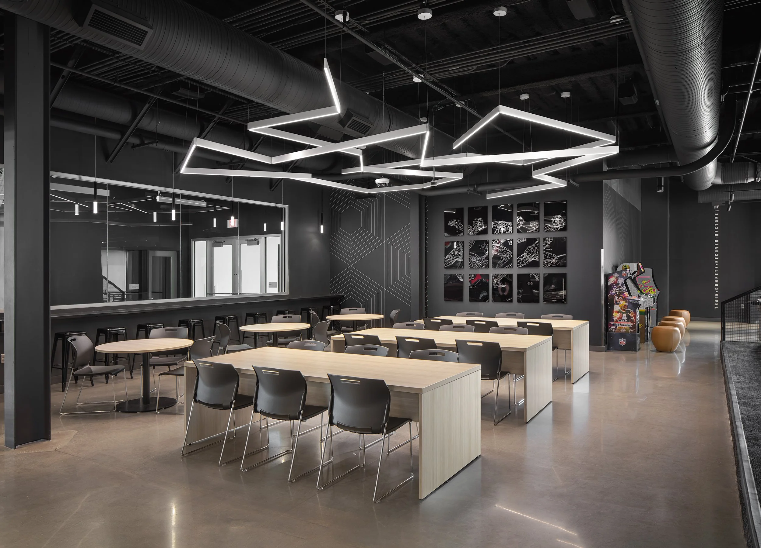 COMMERCIAL INTERIOR1.jpg