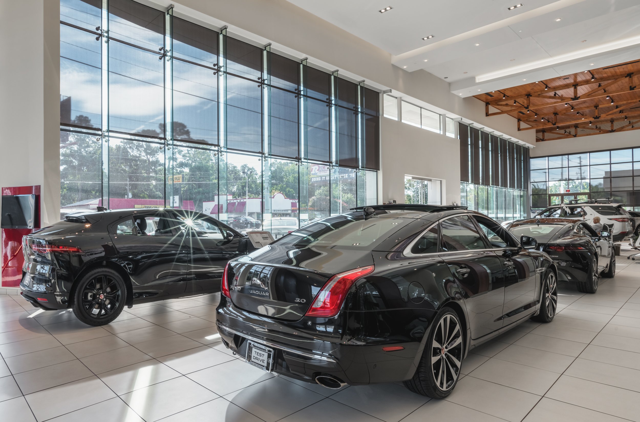 JAGUAR DEALERSHIP.jpg