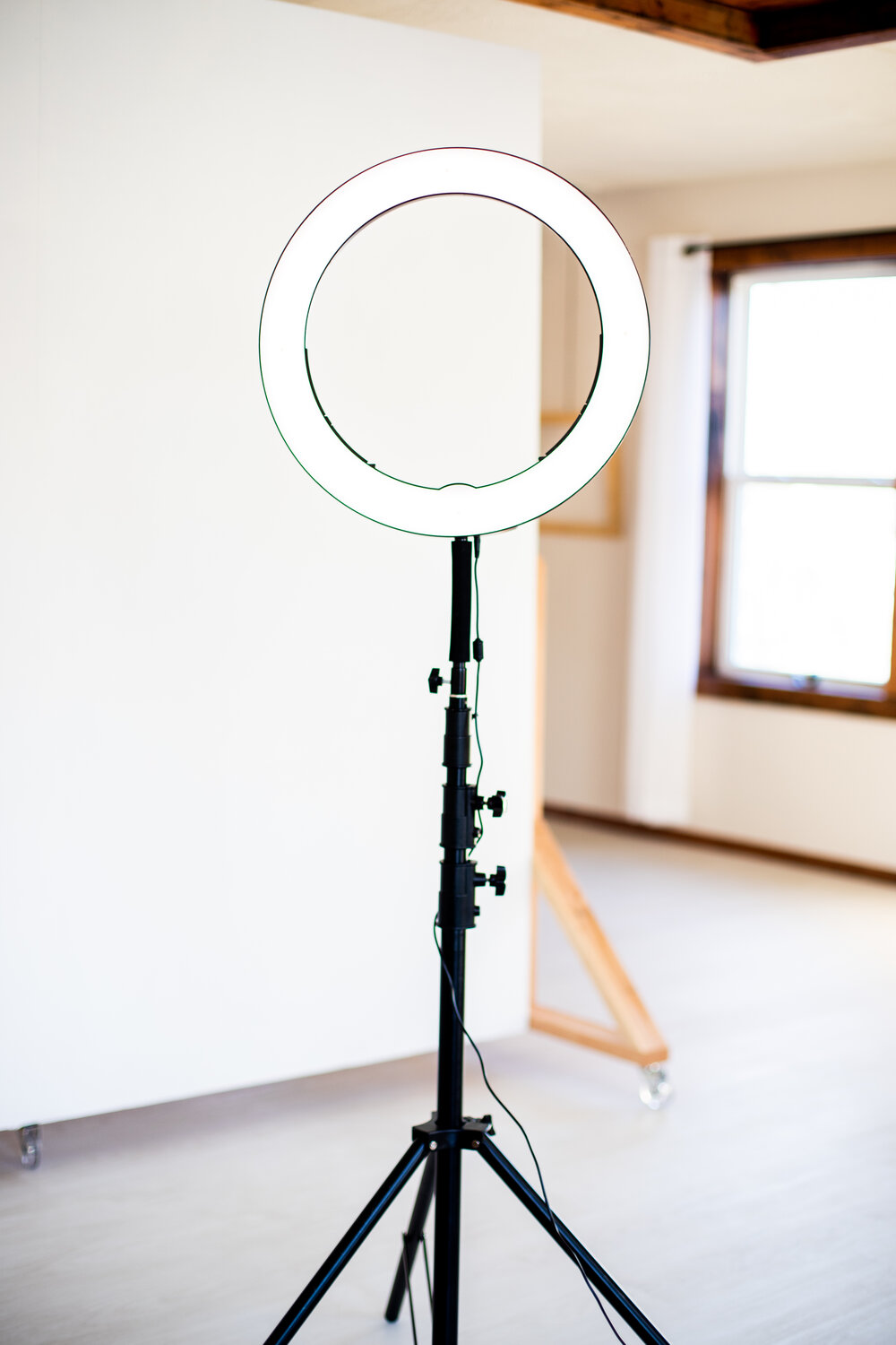 How To Use A Ring Light How To Use the Ring Light for Your Rental! — LIGHTBOX