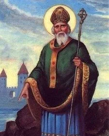 "Christ with me, Christ before me, Christ behind me, Christ in me." - from the Breastplate of St. Patrick. 

Blessed feast day of St. Patrick, missionary to Ireland!

St. Patrick, pray for us!

#laymissionary #stpatrick #StPatricksDay #sain