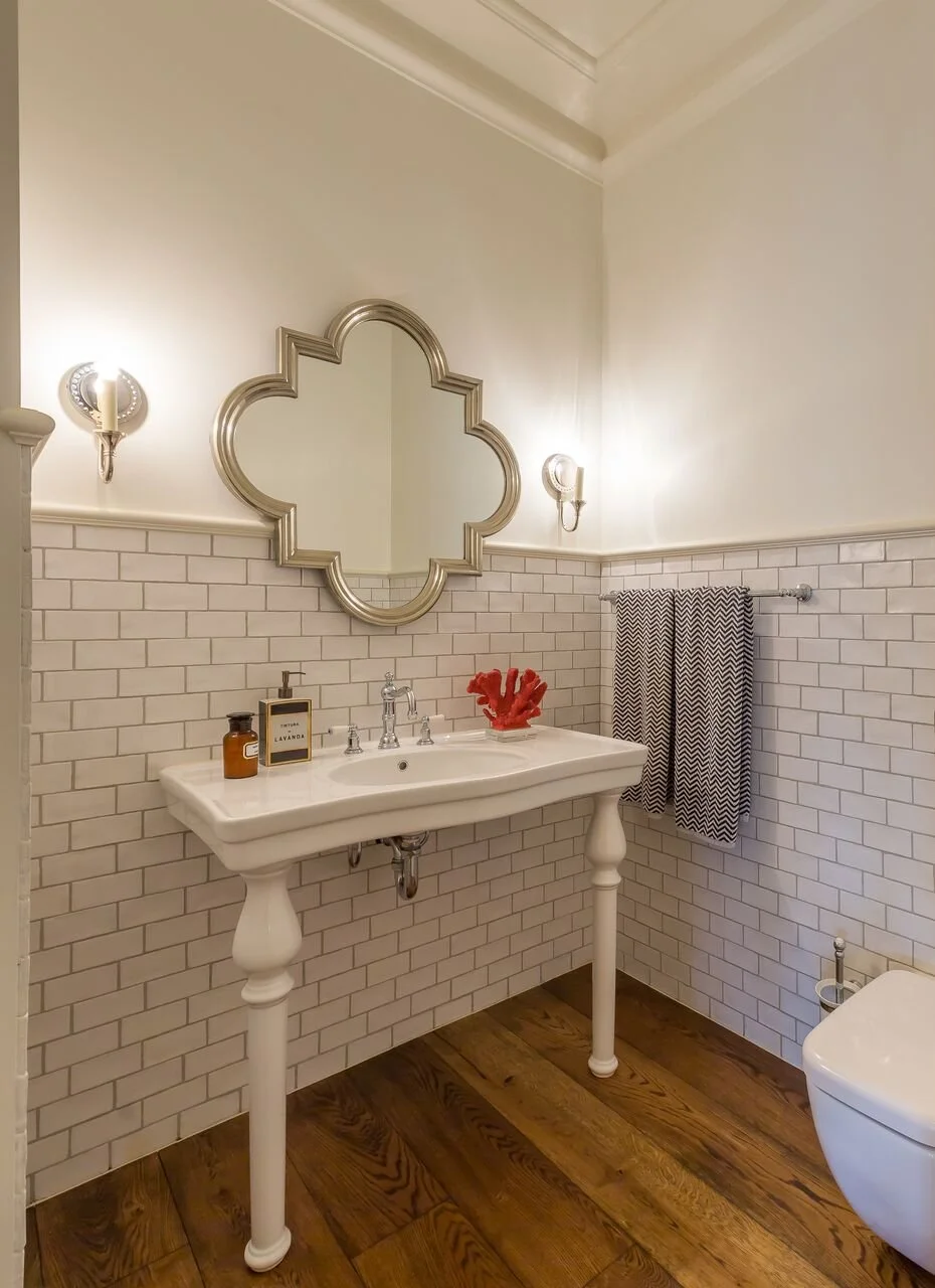 Bathroom III.jpg