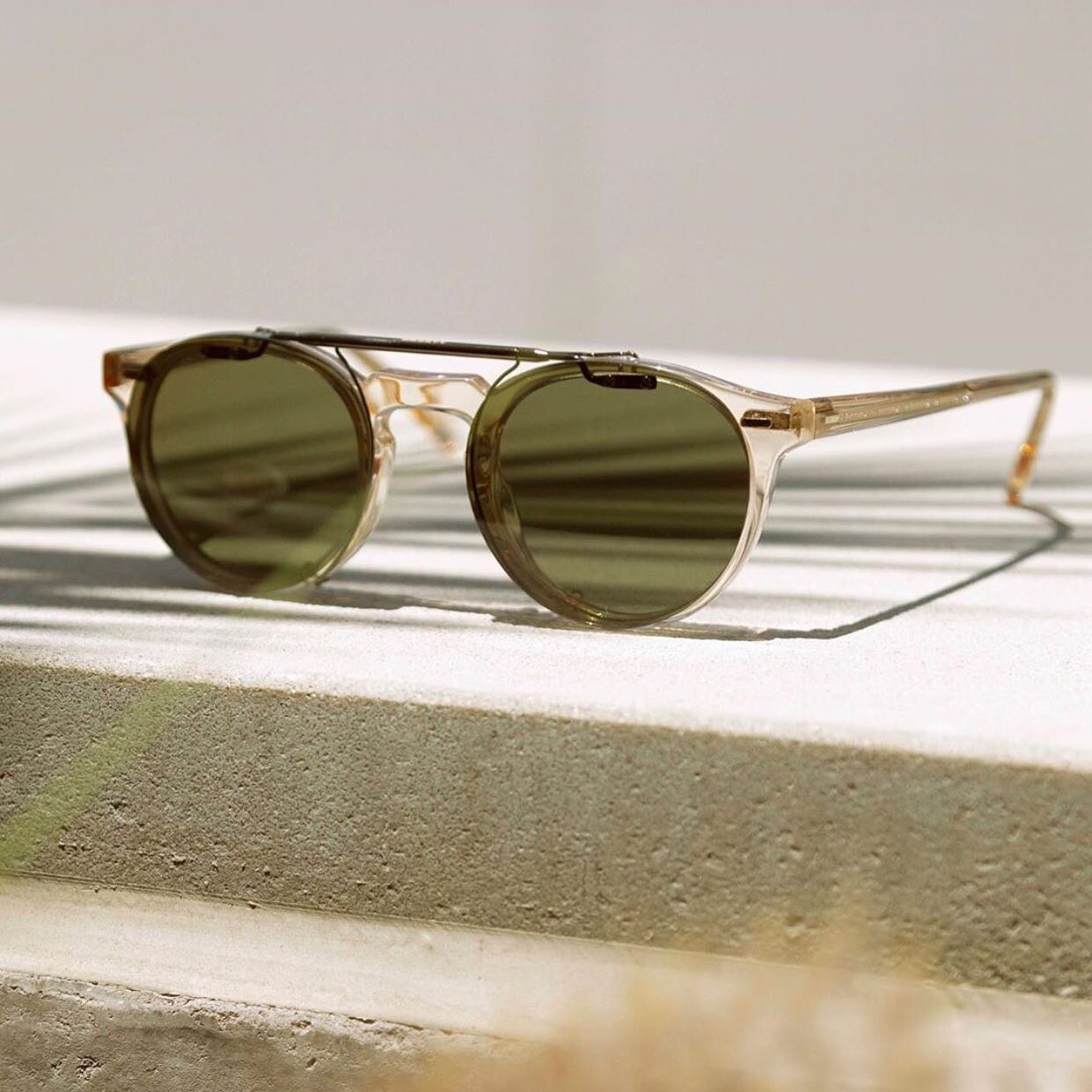 A classic. The Oliver Peoples Gregory Peck paired with a flip clip. 
&bull;
&bull;
#sallysopticalsecrets #thereisaframeforeveryface #oliverpeoples #gregorypeck #sallysopticalcharlotte #sallysoptical #shoplocal #shoplocalclt #704 #charlotteflair #char