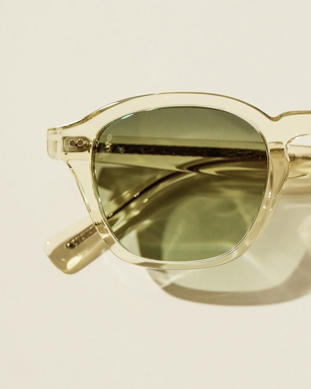Oliver [peep]les🐥
@oliverpeoples 

happy Easter from Sally&rsquo;s.