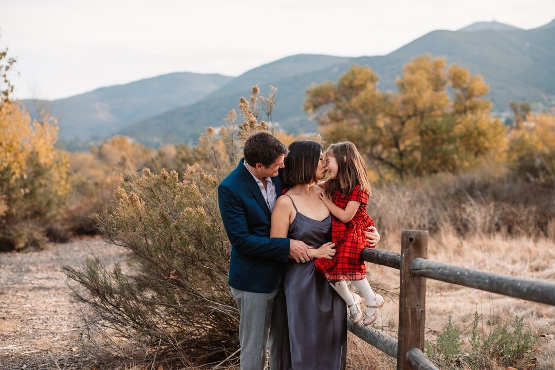 Sometimes when people think of &quot;rustic&quot; or open field locations, they assume they need to wear boots &amp; flannel. While that look is amazing too, I absolutely LOVE doing formal photos in open field spots! There's something very &quot;fine