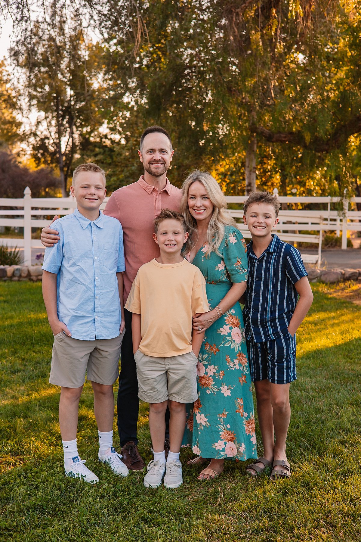 san-diego-air-bnb-photographer-extended-family_0006.jpg