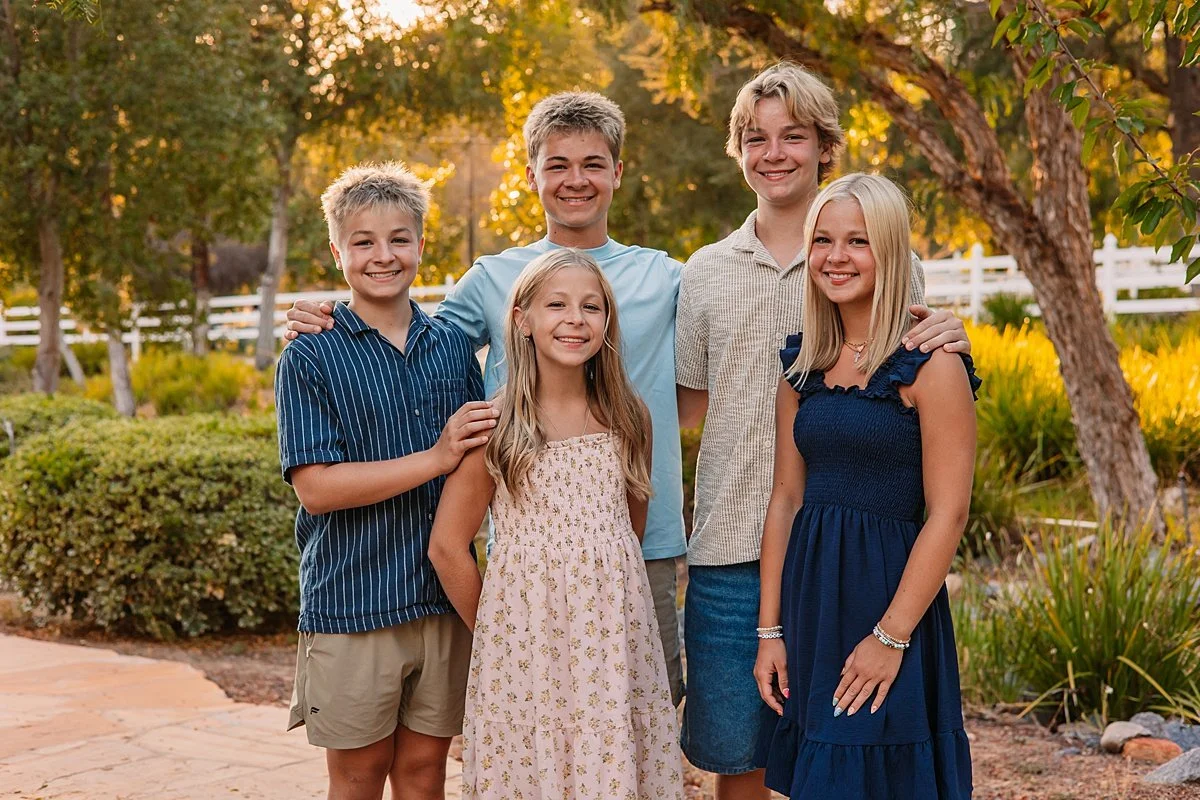 san-diego-air-bnb-photographer-extended-family_0008.jpg