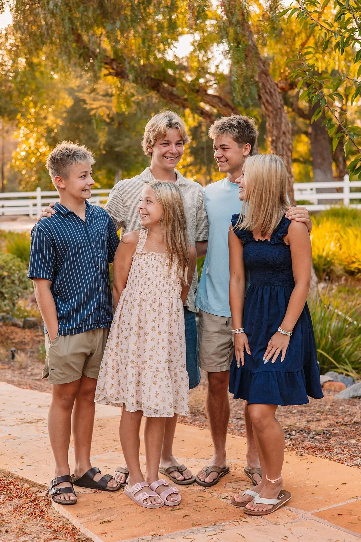 san-diego-air-bnb-photographer-extended-family_0009.jpg
