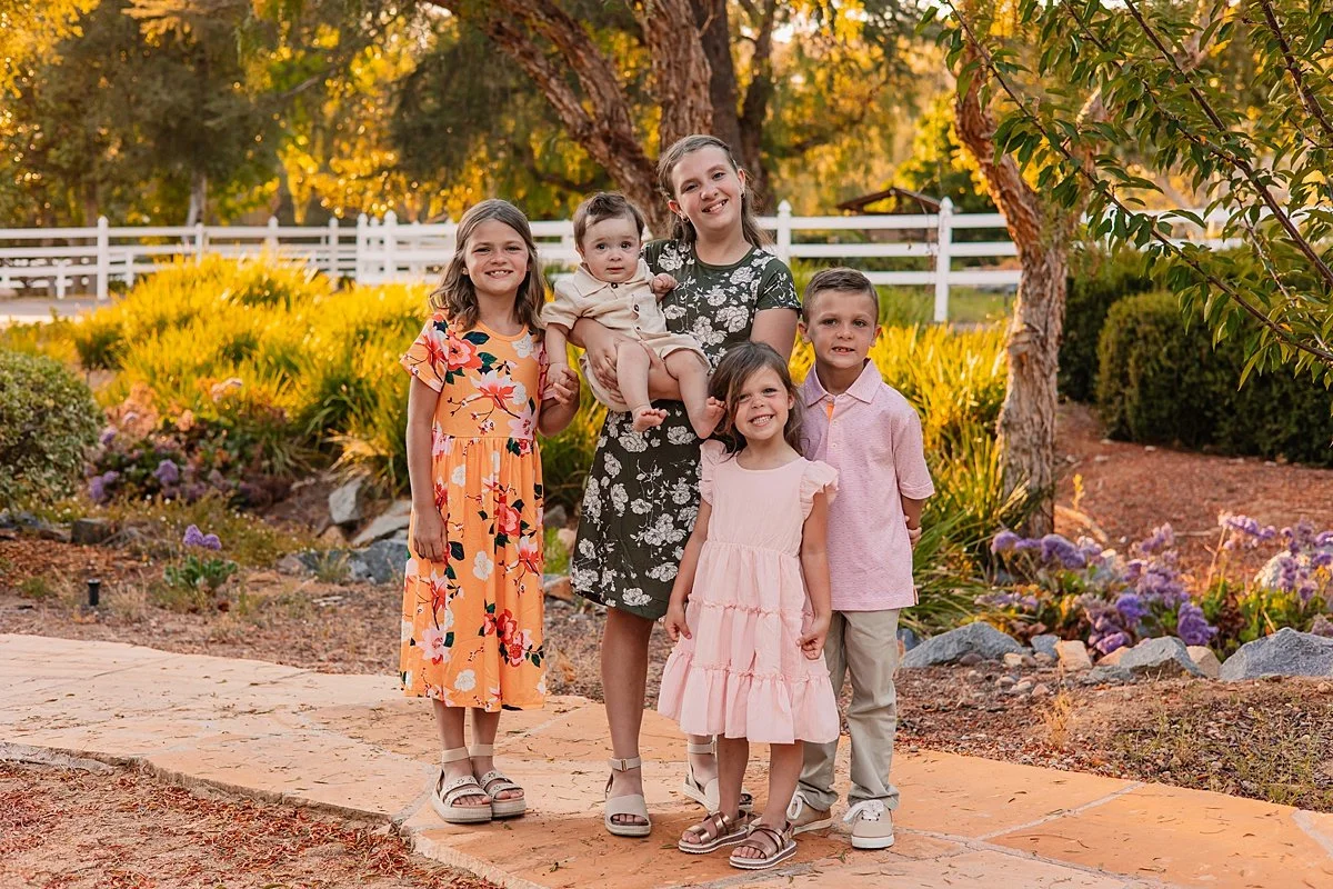 san-diego-air-bnb-photographer-extended-family_0012.jpg