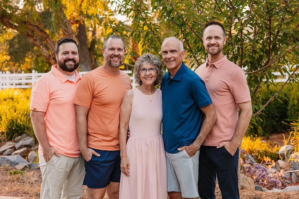 san-diego-air-bnb-photographer-extended-family_0014.jpg