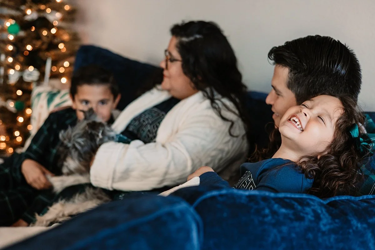 san-diego-in-home-christmas-mini-photo-sessions_0005.jpg