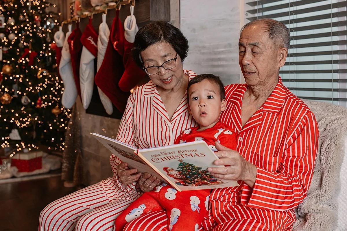 san-diego-in-home-christmas-mini-photo-sessions_0011.jpg