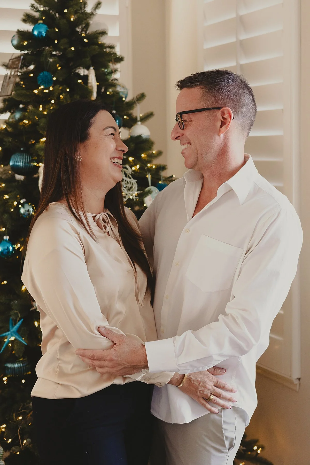 san-diego-in-home-christmas-mini-photo-sessions_0039.jpg