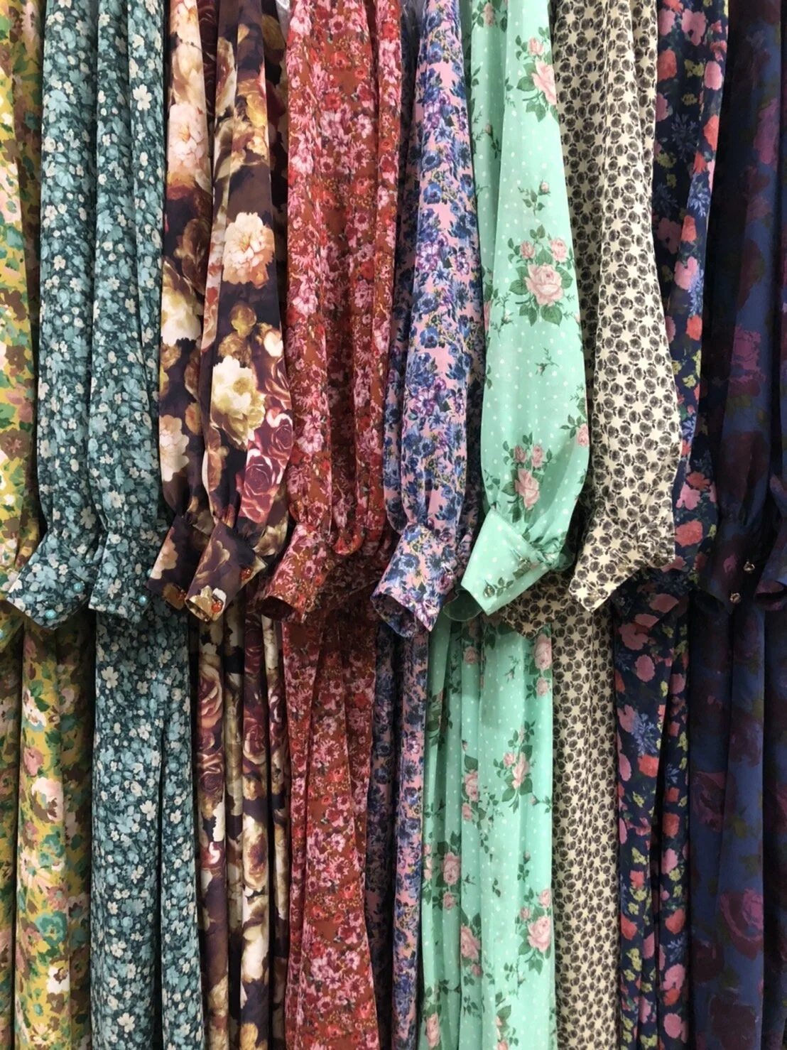 couture privēe 別注花柄シフォンドレス 各70,400～81,400円