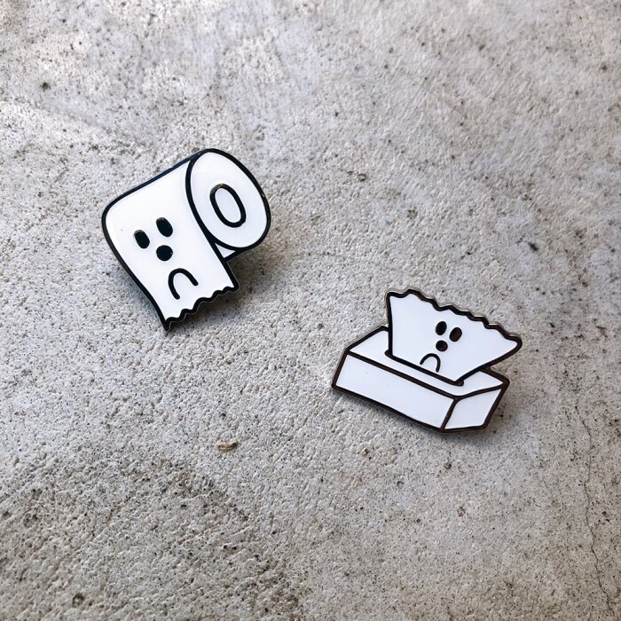 pins 各￥1,100(tax in)