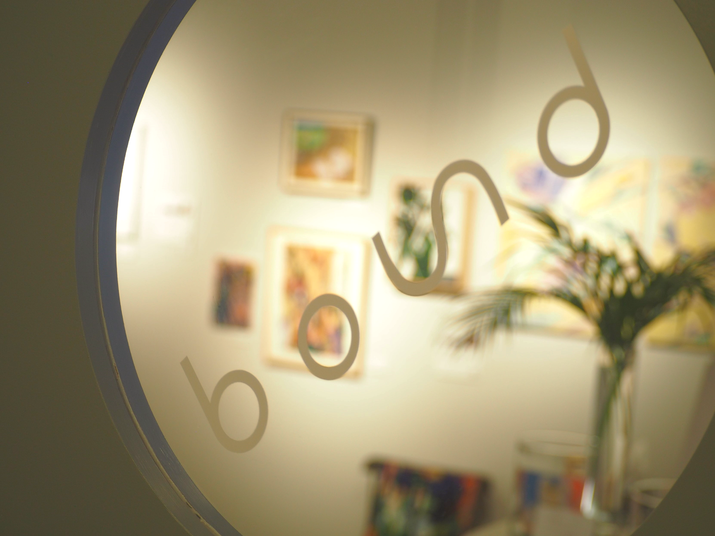 【フォトレポート】　オープンを祝して5人のアーティストが花をそえる。opening exhibition "flowers" in 福岡【bound】