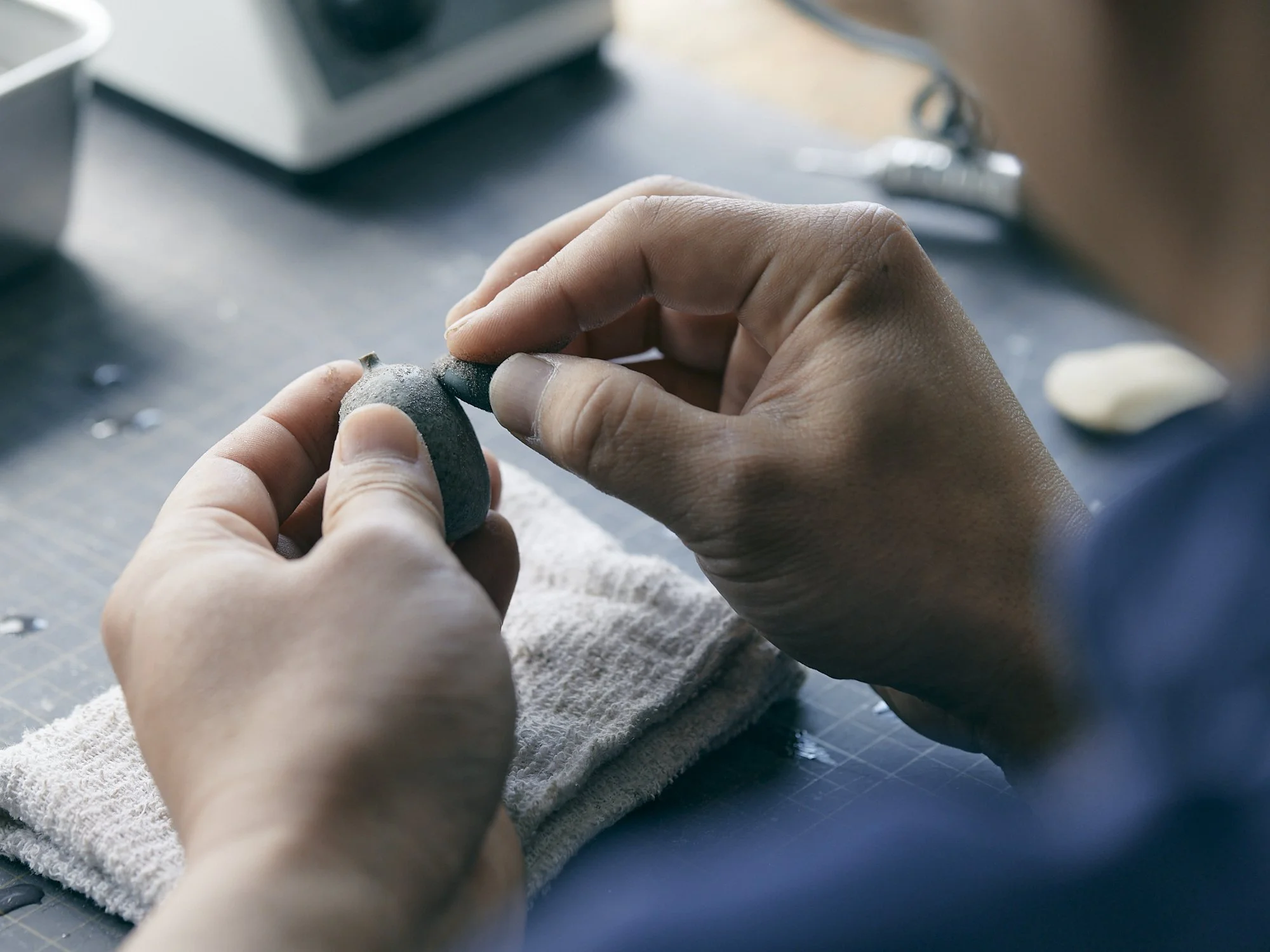 20240510_02_ATELIER_MUJI企画展 _どちらでもあるもの古賀充の視点_展_開催のお知らせ_img_03.jpg