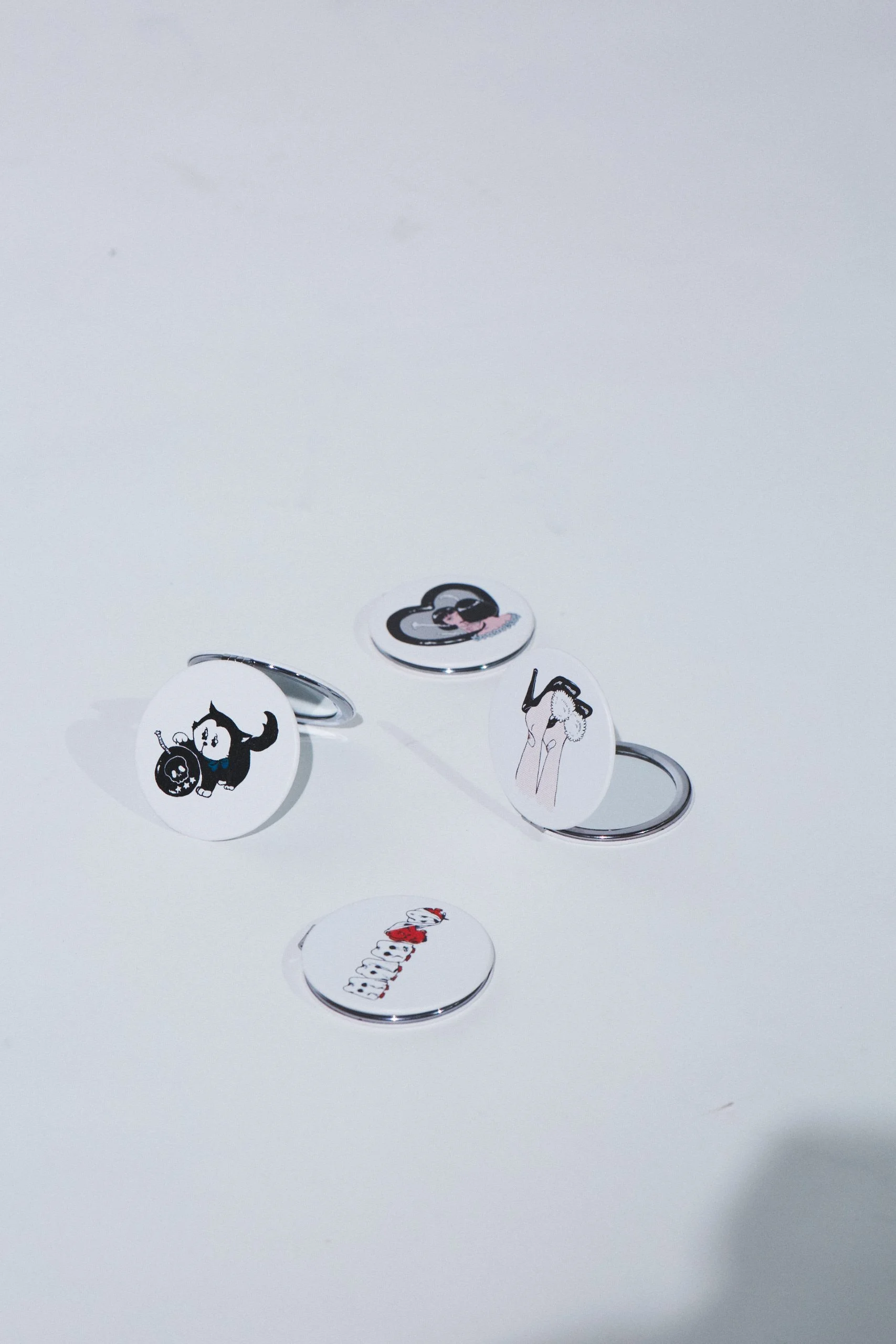 mirror ￥2,200