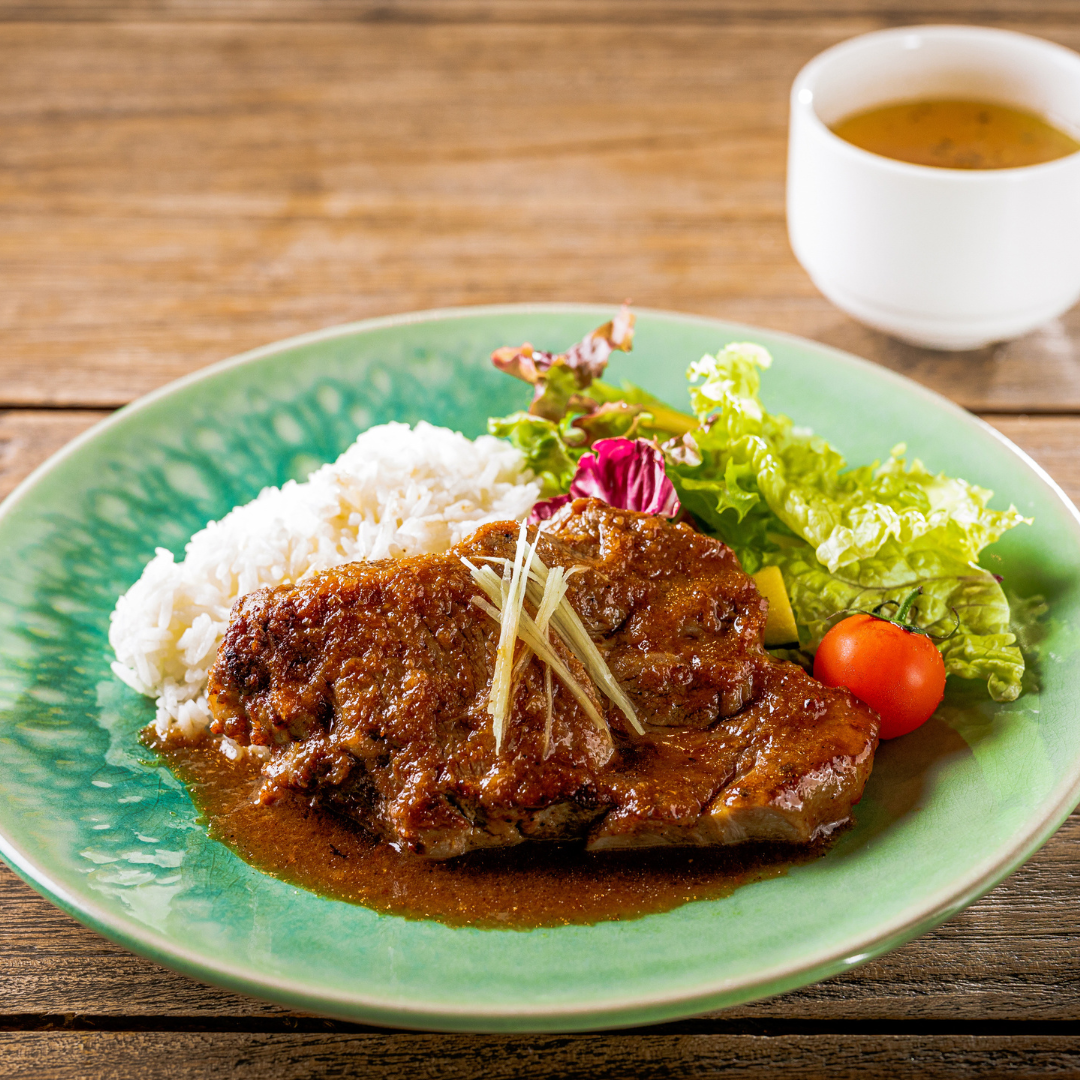 伊豆産わさびを使った特製ドレッシング （サラダとの相性抜群！）